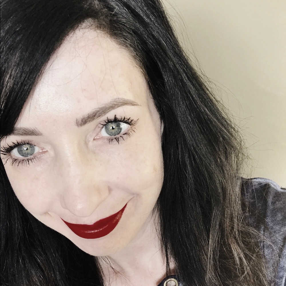 Meet your Posher, April